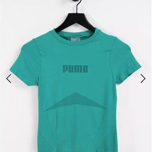 ASOS Puma Training Evostripe seamless t-shirt in green